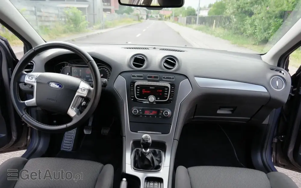 FORD Mondeo 1.6 T Titanium