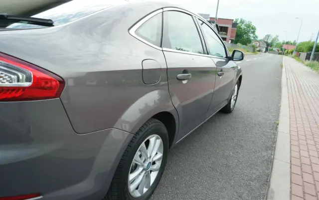 FORD Mondeo 1.6 T Titanium