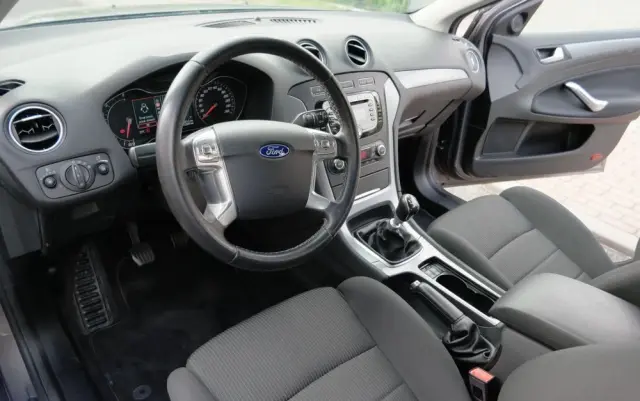 FORD Mondeo 1.6 T Titanium