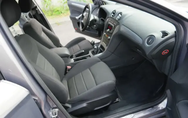 FORD Mondeo 1.6 T Titanium