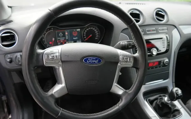 FORD Mondeo 1.6 T Titanium