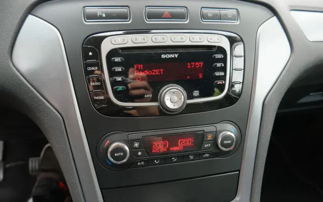 FORD Mondeo 1.6 T Titanium