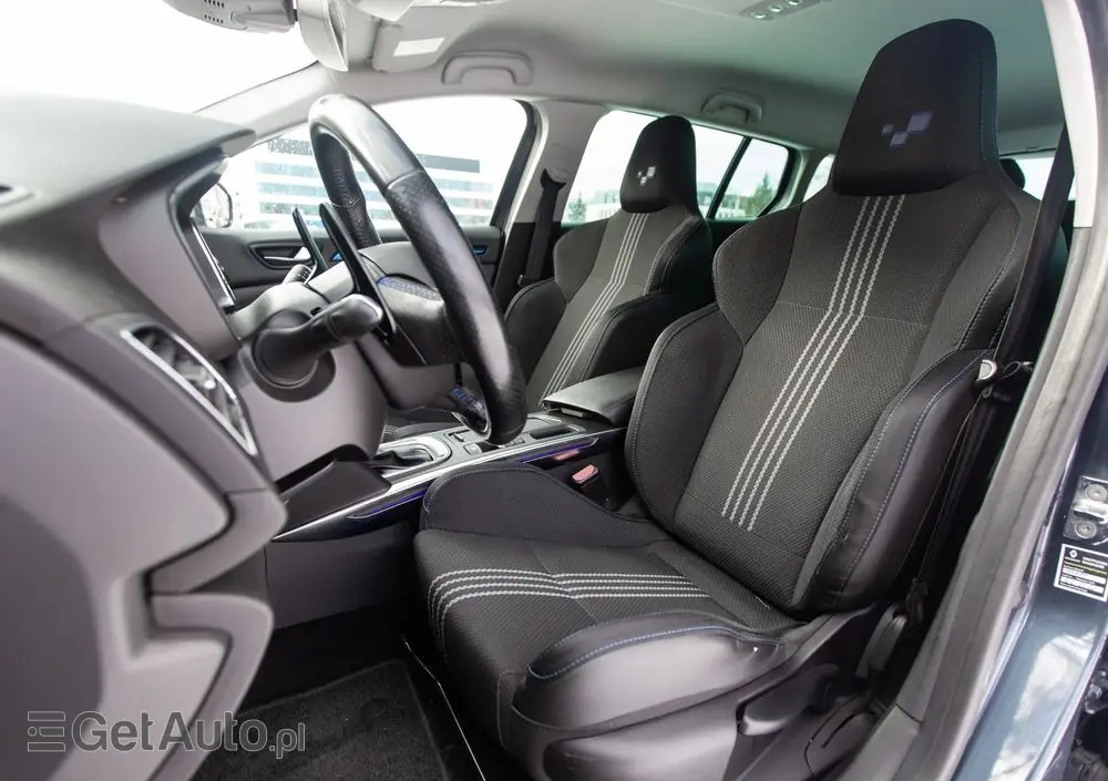 RENAULT Megane ENERGY dCi 165 EDC GT LINE