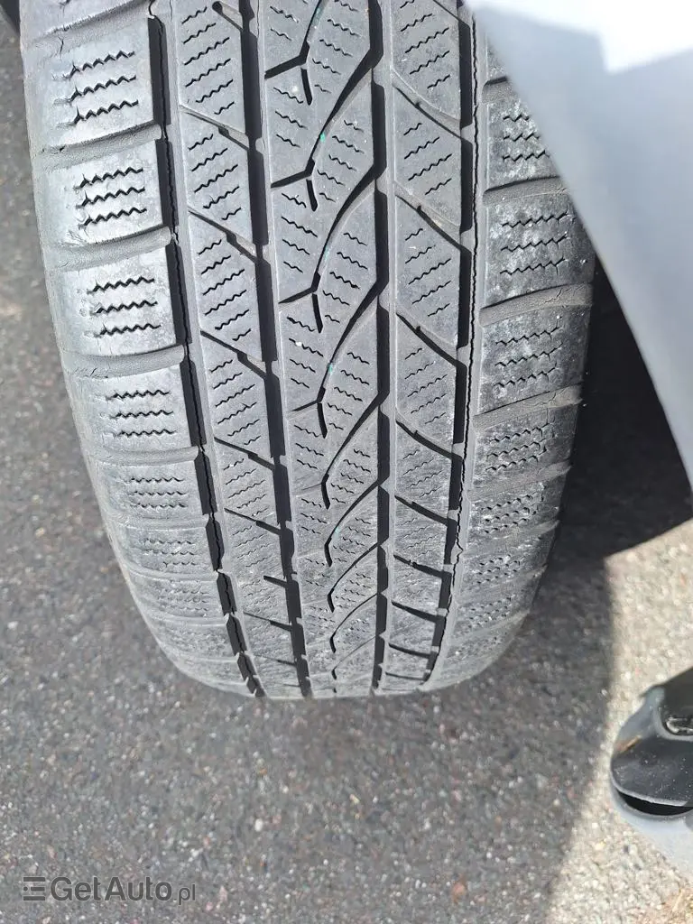 OPEL Zafira Essentia