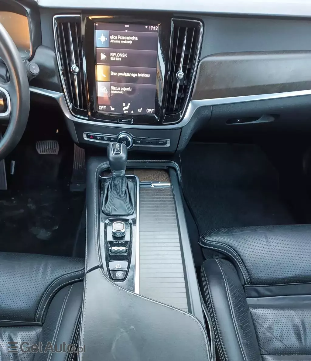 VOLVO V90 Cross Country 