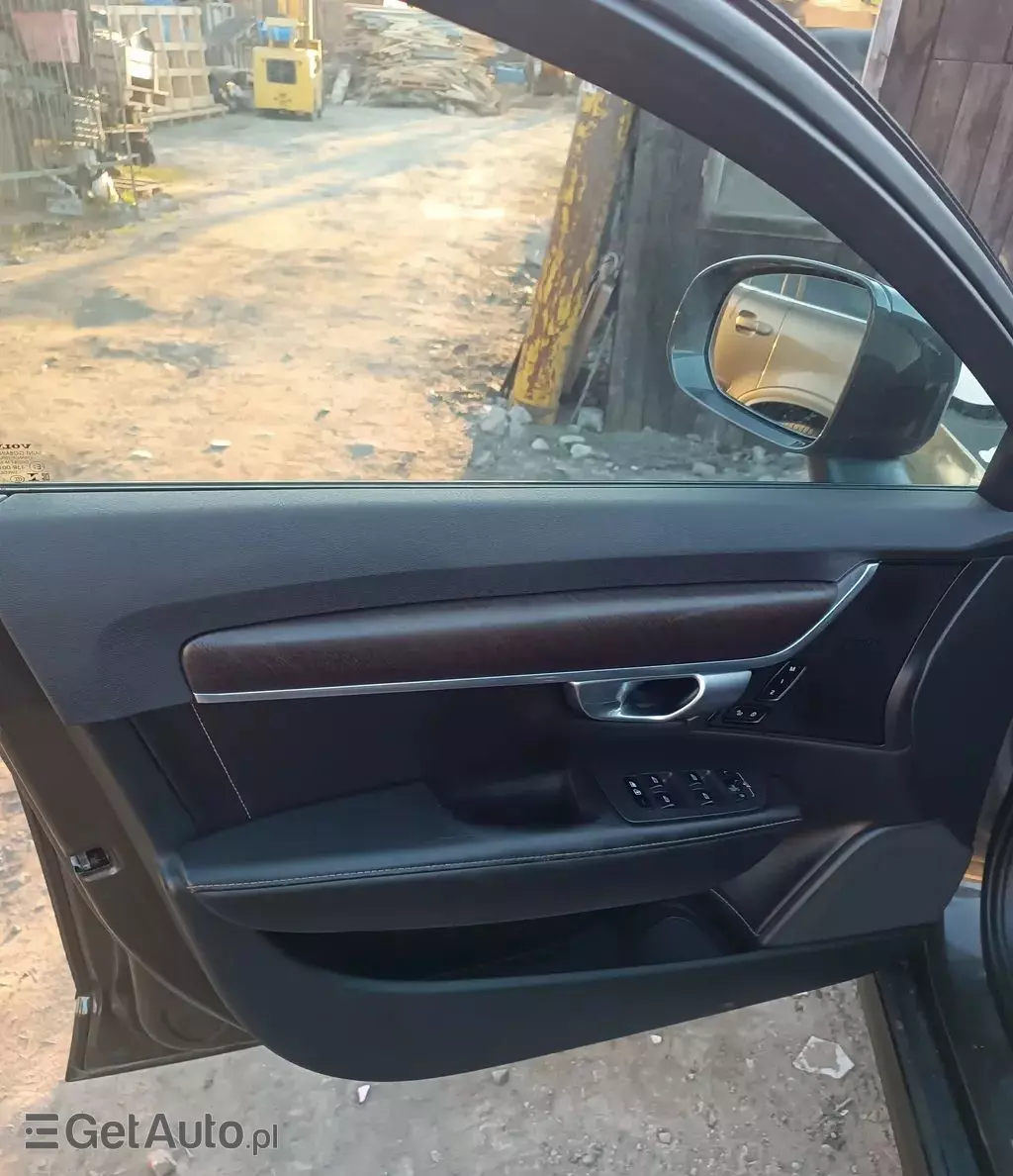 VOLVO V90 Cross Country 