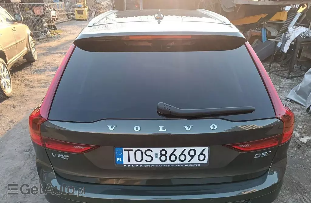 VOLVO V90 Cross Country 