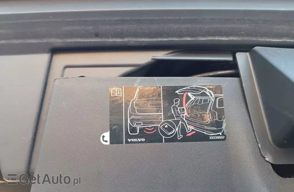 VOLVO V90 Cross Country 