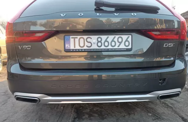 VOLVO V90 Cross Country 