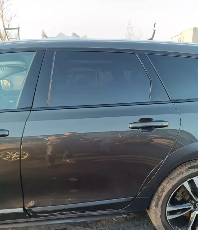 VOLVO V90 Cross Country 