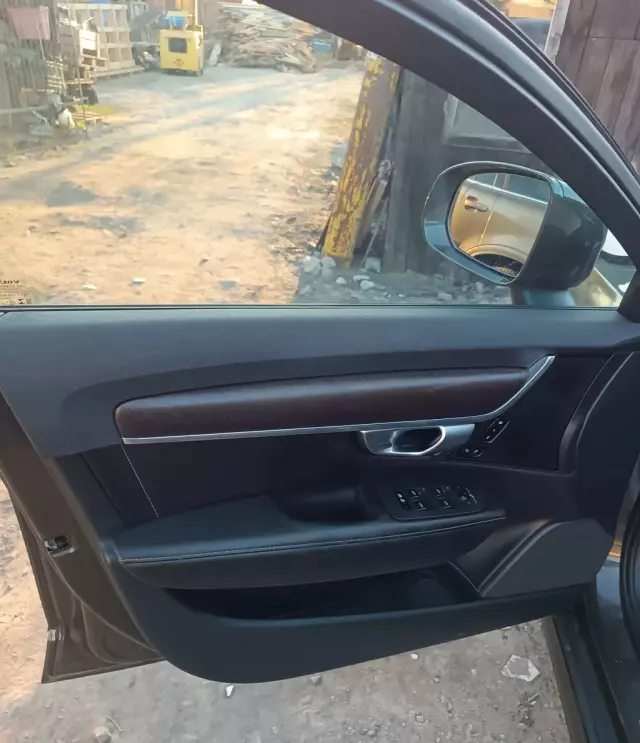 VOLVO V90 Cross Country 