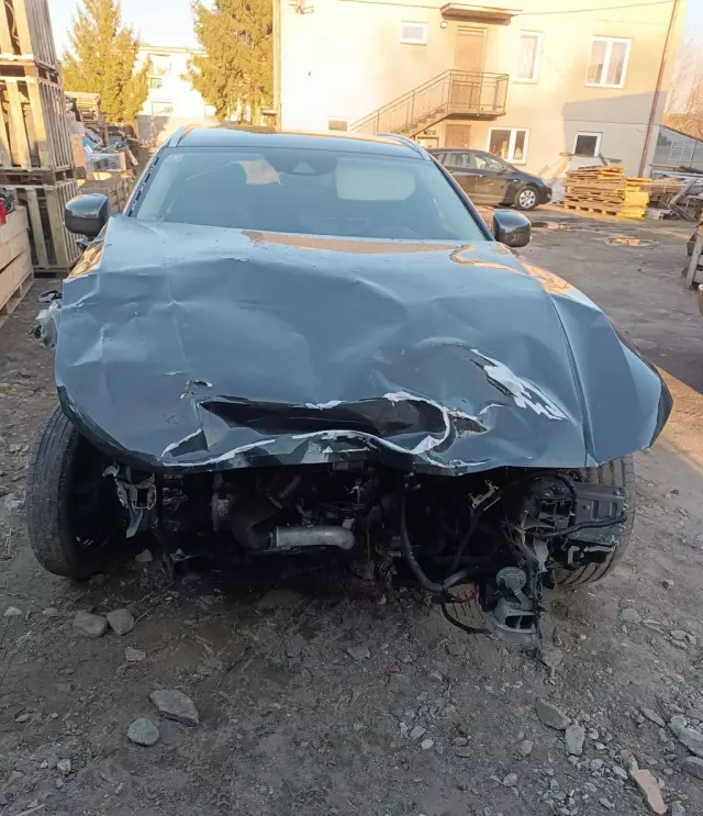 VOLVO V90 Cross Country 