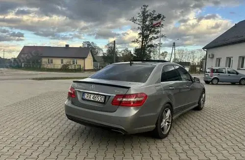 MERCEDES-BENZ Klasa E 