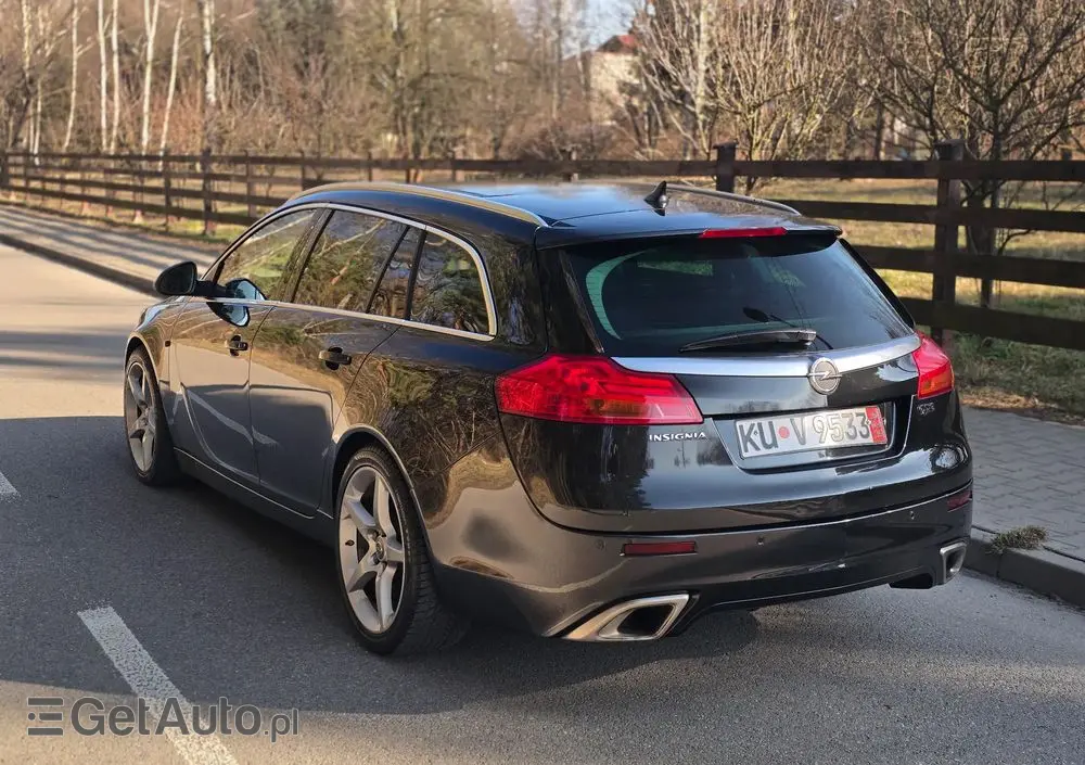 OPEL Insignia 2.8 V6 Turbo 4x4 Automatik OPC