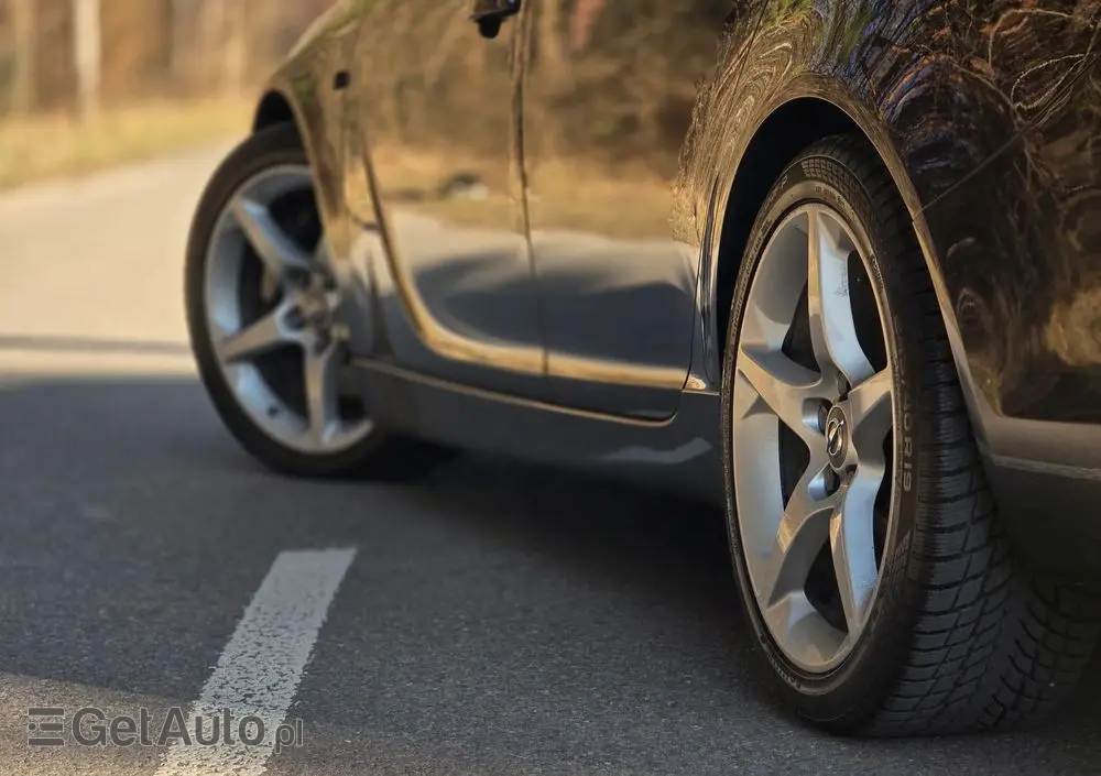 OPEL Insignia 2.8 V6 Turbo 4x4 Automatik OPC