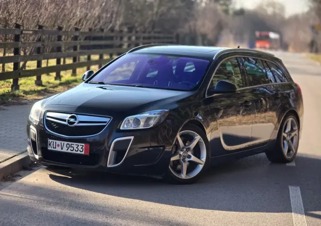 OPEL Insignia 2.8 V6 Turbo 4x4 Automatik OPC