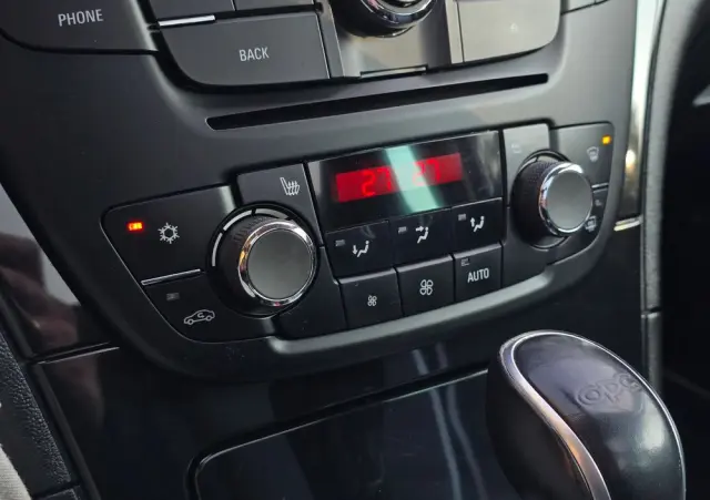 OPEL Insignia 2.8 V6 Turbo 4x4 Automatik OPC