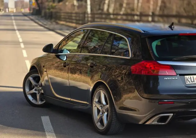 OPEL Insignia 2.8 V6 Turbo 4x4 Automatik OPC