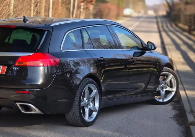 OPEL Insignia 2.8 V6 Turbo 4x4 Automatik OPC