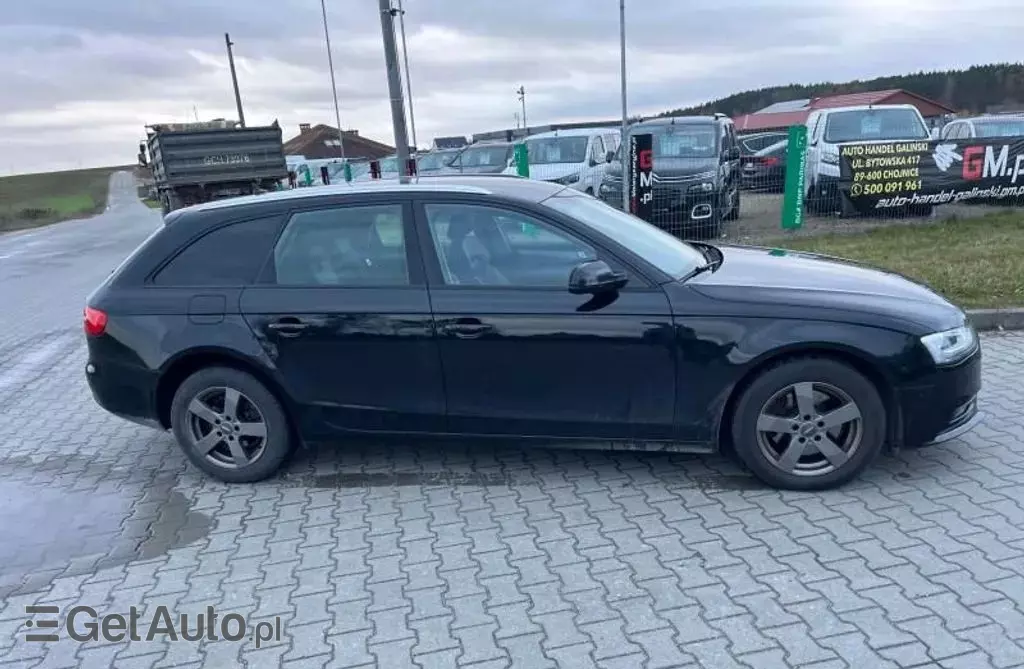AUDI A4 