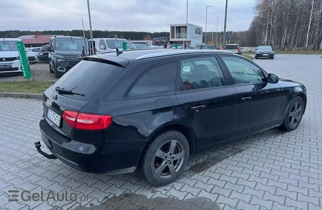 AUDI A4 