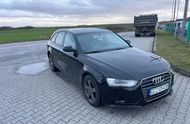AUDI A4 