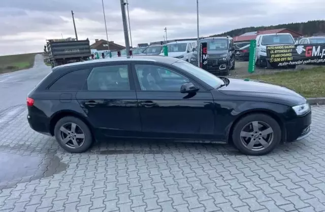 AUDI A4 