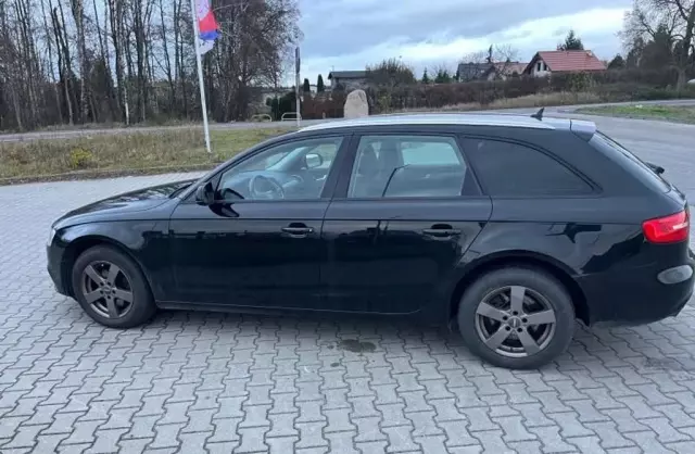 AUDI A4 