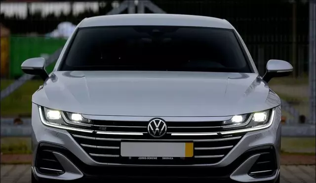 VOLKSWAGEN Arteon 