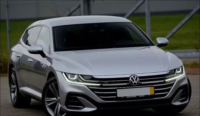 VOLKSWAGEN Arteon 