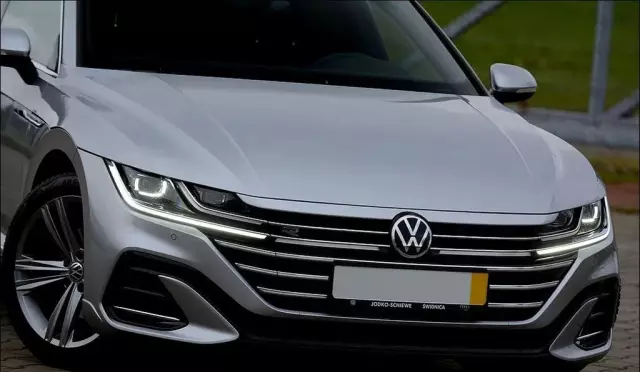 VOLKSWAGEN Arteon 