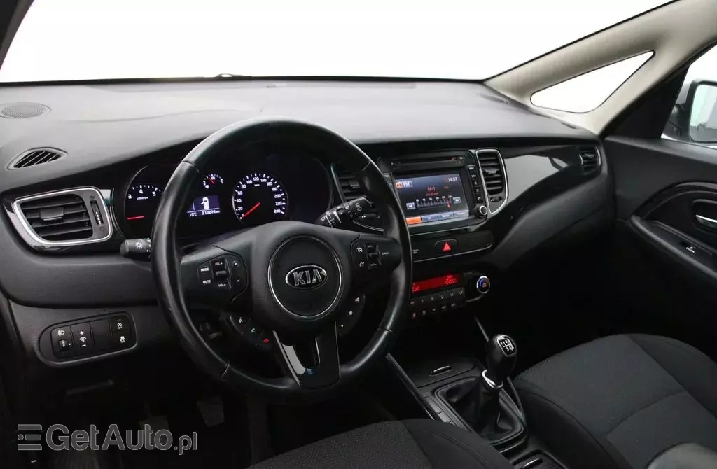 KIA Carens 