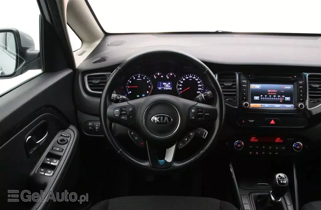 KIA Carens 