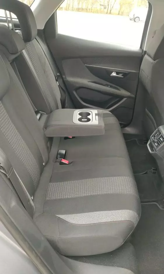 PEUGEOT 3008 1.6 BlueHDi Style S&S