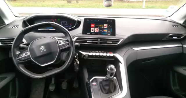 PEUGEOT 3008 1.6 BlueHDi Style S&S