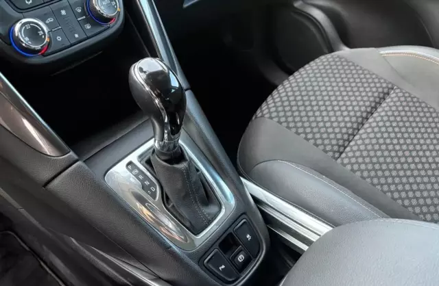 OPEL Zafira 1.4 (140 KM) Turbo Automatic