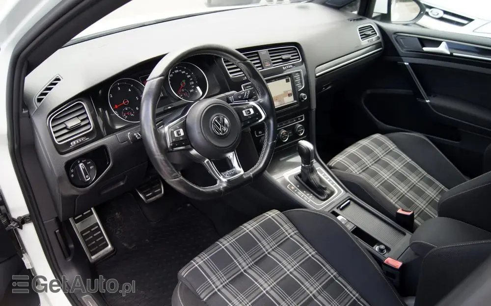 VOLKSWAGEN Golf Variant GTD (BlueMotion Technology) DSG