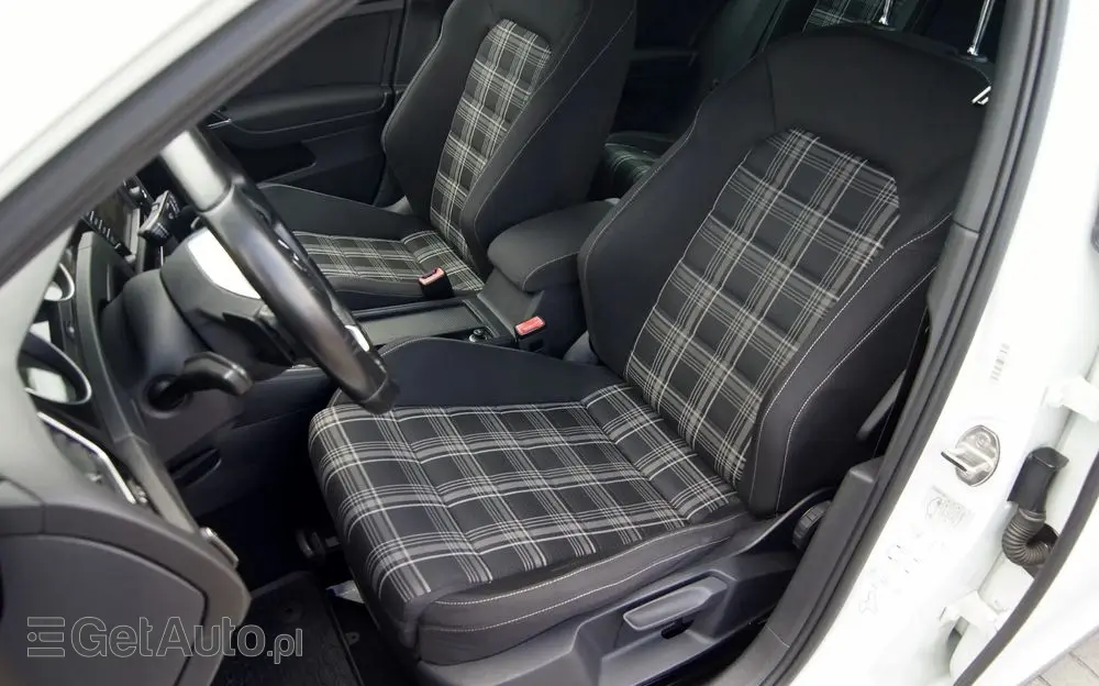 VOLKSWAGEN Golf Variant GTD (BlueMotion Technology) DSG