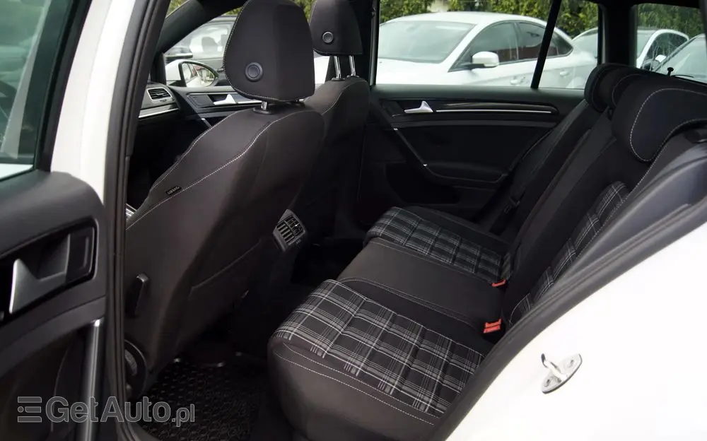 VOLKSWAGEN Golf Variant GTD (BlueMotion Technology) DSG