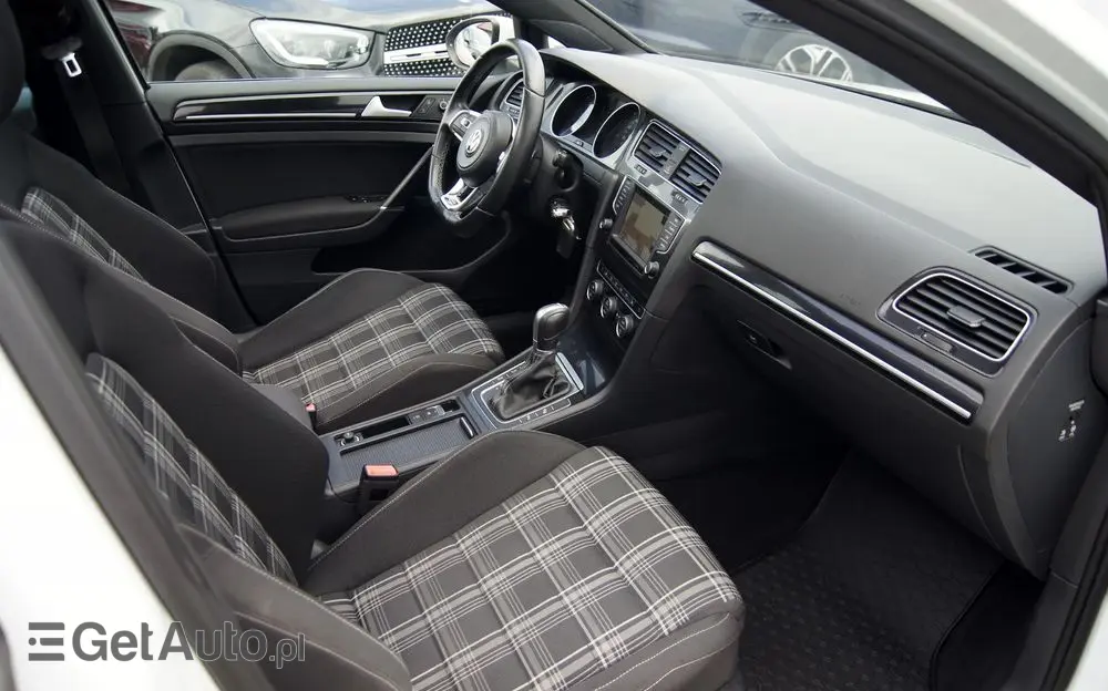 VOLKSWAGEN Golf Variant GTD (BlueMotion Technology) DSG