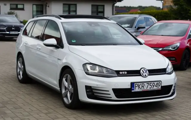 VOLKSWAGEN Golf Variant GTD (BlueMotion Technology) DSG
