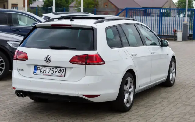 VOLKSWAGEN Golf Variant GTD (BlueMotion Technology) DSG