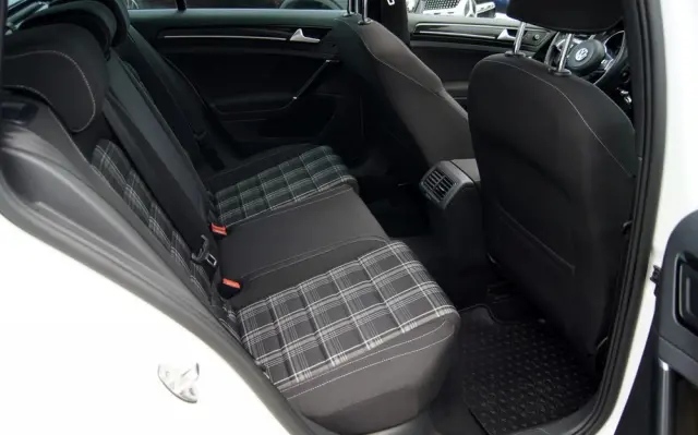 VOLKSWAGEN Golf Variant GTD (BlueMotion Technology) DSG