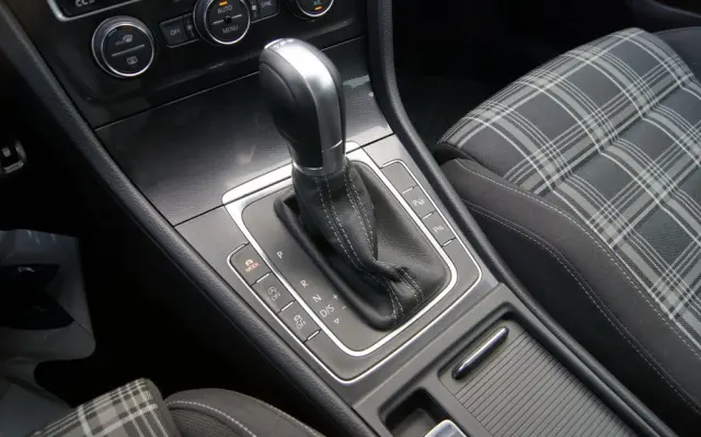 VOLKSWAGEN Golf Variant GTD (BlueMotion Technology) DSG