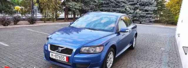 VOLVO C30 