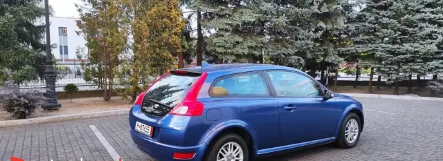 VOLVO C30 