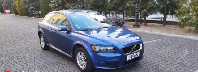 VOLVO C30 