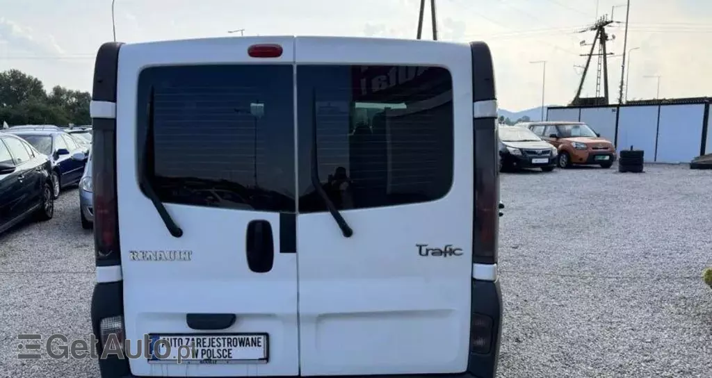 RENAULT Trafic 