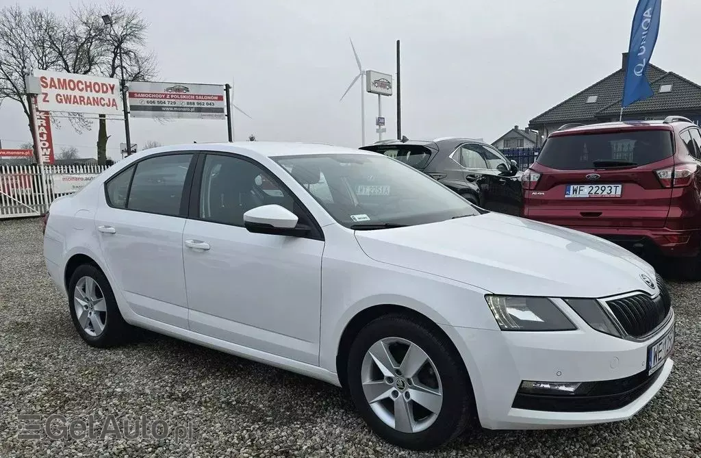 SKODA Octavia 