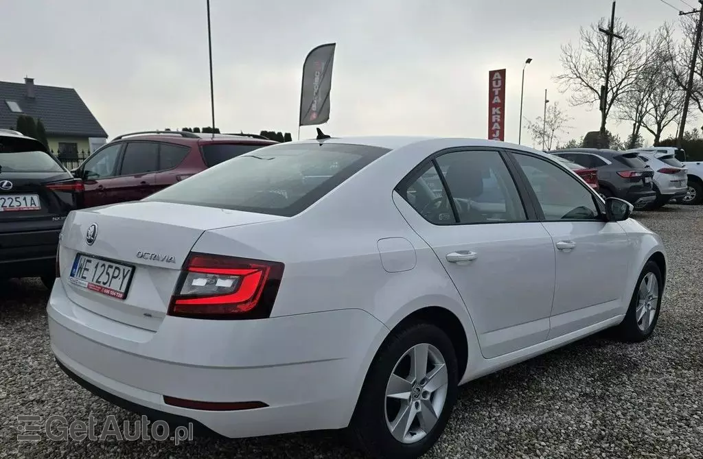 SKODA Octavia 